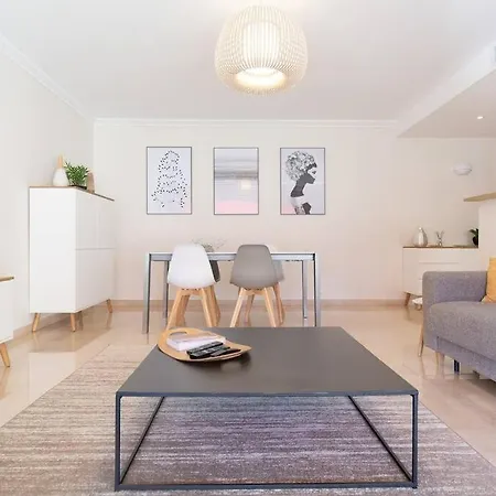 Le Corail Spacieux Avec Beau Et Ample Balcon, Au Centre, Ideal Pour Familles Et Petits Groupes Apartment Cannes