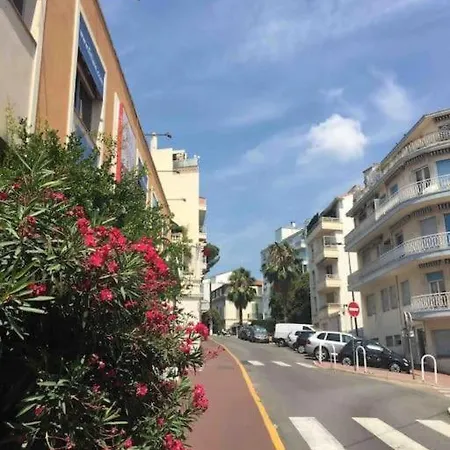 Le Corail Spacieux Avec Beau Et Ample Balcon, Au Centre, Ideal Pour Familles Et Petits Groupes * Cannes